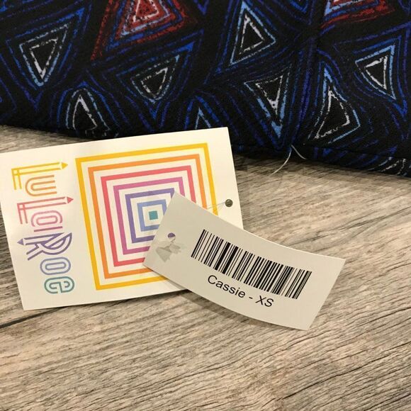 LuLaRoe geometric print midi Cassie skirt - Picture 2 of 10